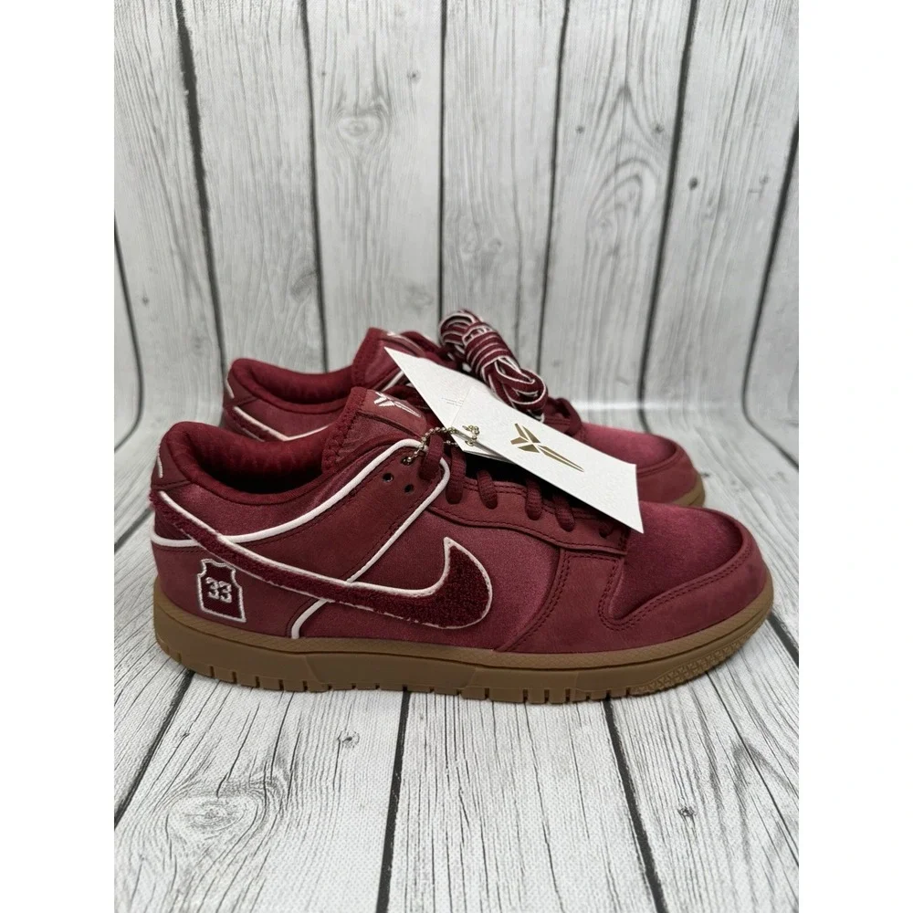 Kobe Bryant × Nike Dunk Low Protro 'Team Red' 'Lower Merion Away' Size 9M